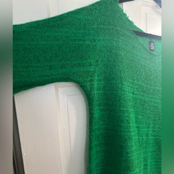 Loft 324 Off the Shoulder Sweater - Picture 4 of 7